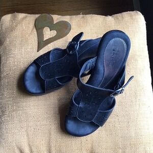 White Mountain T Strap Sandals Y2K Size 8 Leather Whimsygoth